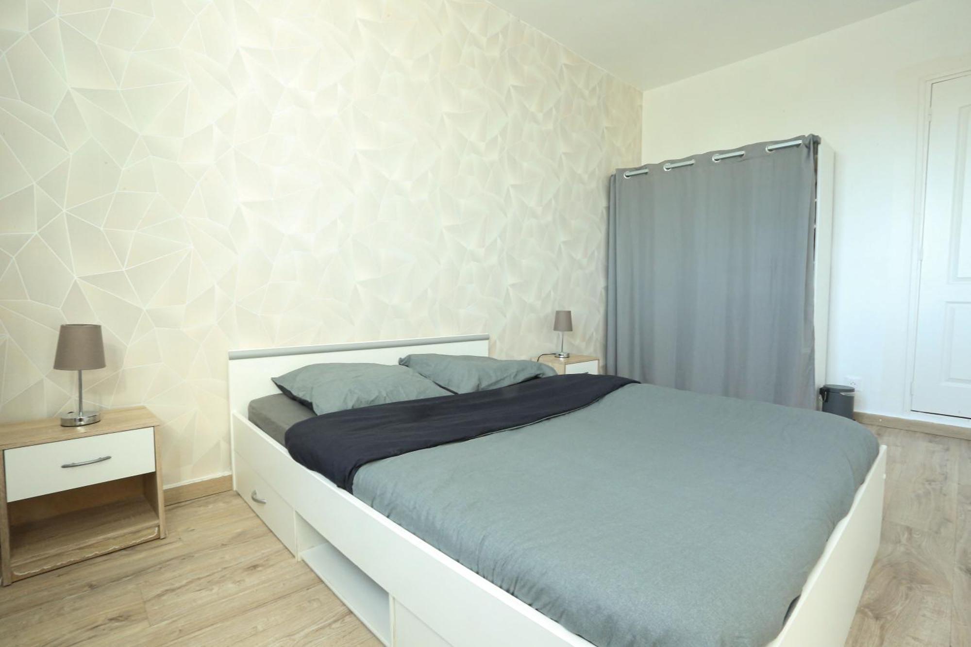 Elegant Appartement Bord De Seine مونتراو-فاولت-يون المظهر الخارجي الصورة