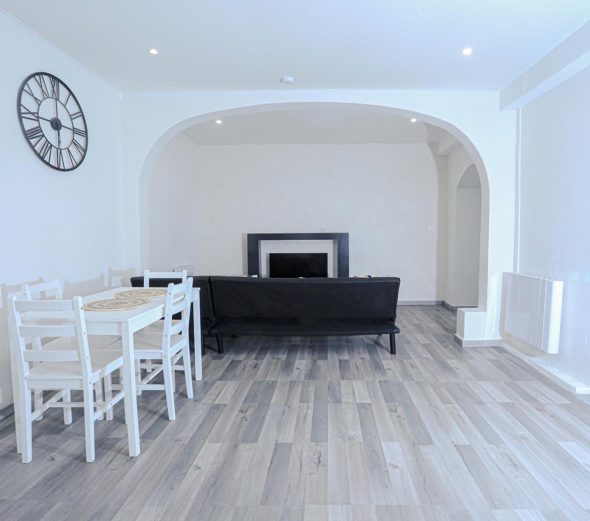 Elegant Appartement Bord De Seine مونتراو-فاولت-يون المظهر الخارجي الصورة